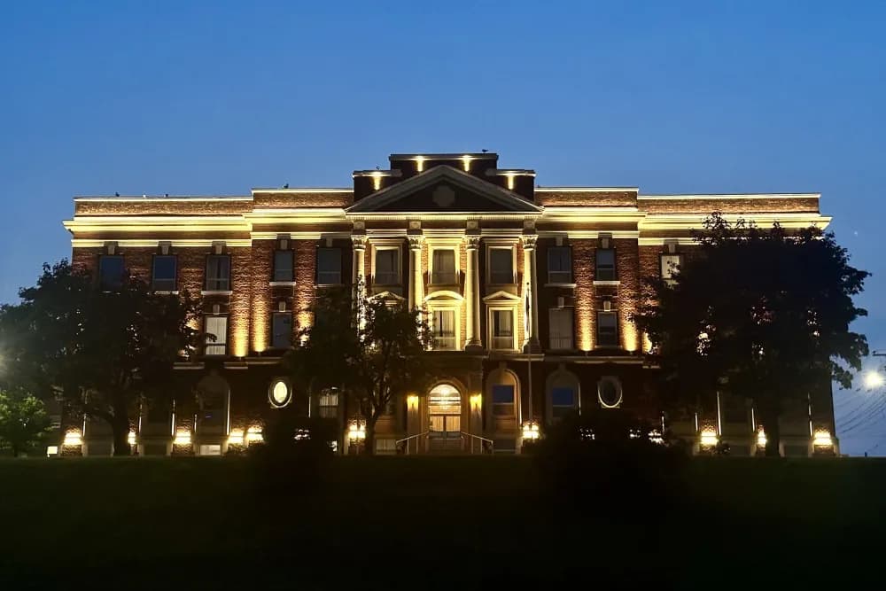Courthouse Hotel, Thunder Bay, ON, Canada